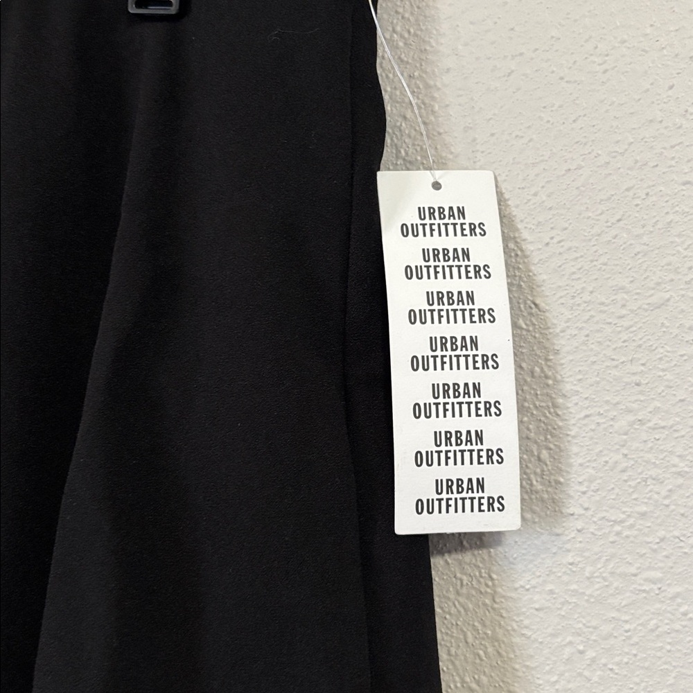 NWT Urban Outfitters Black Mini Skort - Picture 2 of 8